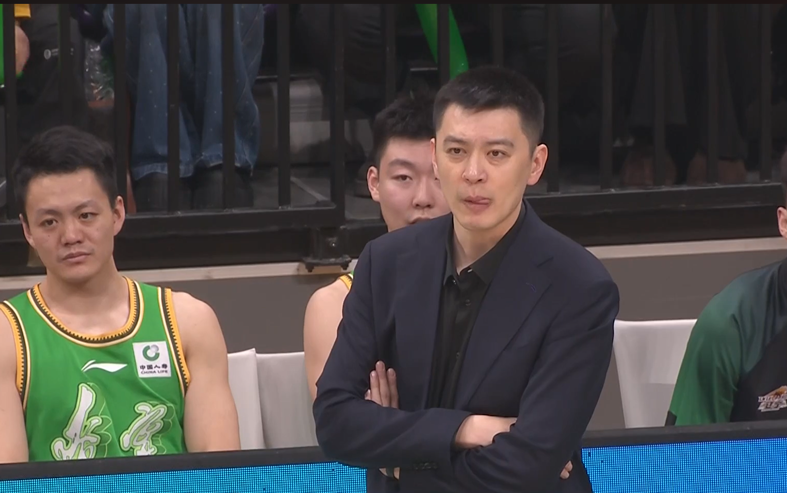 辽宁队官宣：杨鸣返回沈阳，身体不适辞