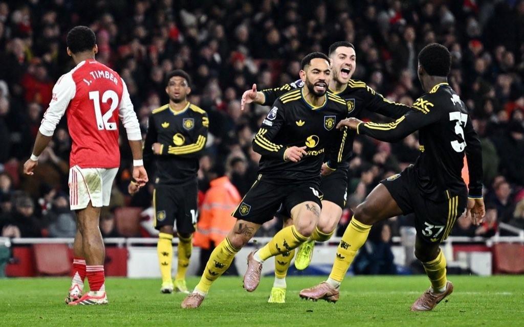 自2021年以来，曼联首次英超客场击败领头羊