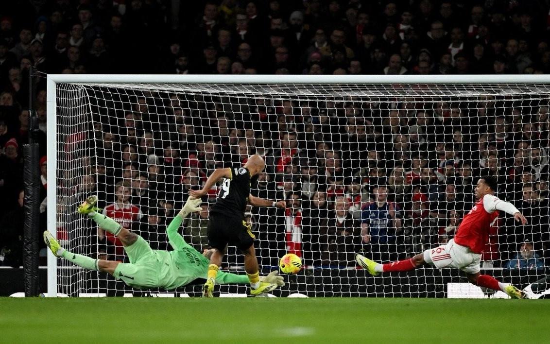 姆伯莫对阿森纳、曼城、利物浦进球，为曼联2223赛季以来首人