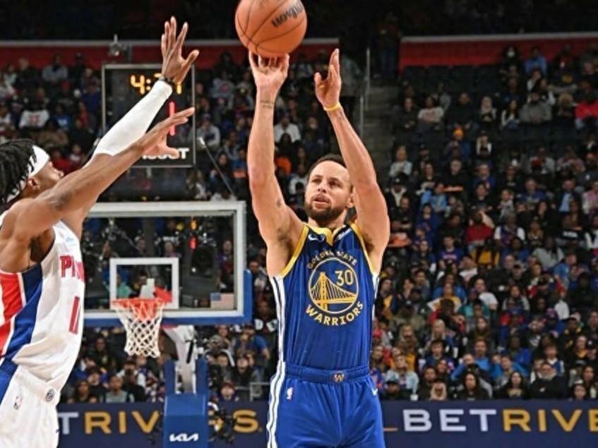 库里26397分超名宿!冲历史前十要多久答案太意外