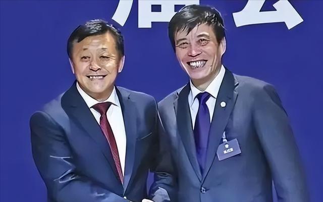 9家中超俱乐部遭重罚！荒唐的中国足球，被欺骗的中国球迷！