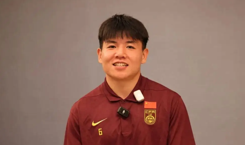 中超转会动向：蓉城又1外援离队，徐彬加盟英超，李昊传来新消息