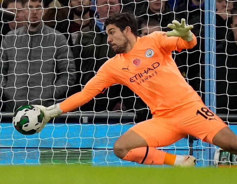 周六谈妥！曼城替补门将无限接近加盟森林曾神扑造英超四连冠