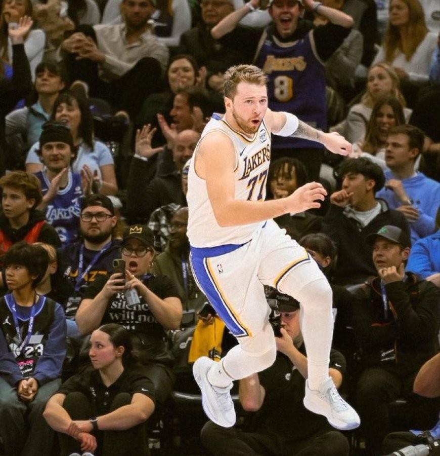 NBA半场至少25分10板10助本世纪仅出现两次，均为东契奇创造