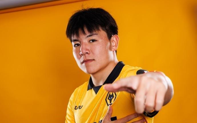 英媒：徐彬崇拜卡塞米罗和罗德里，狼队