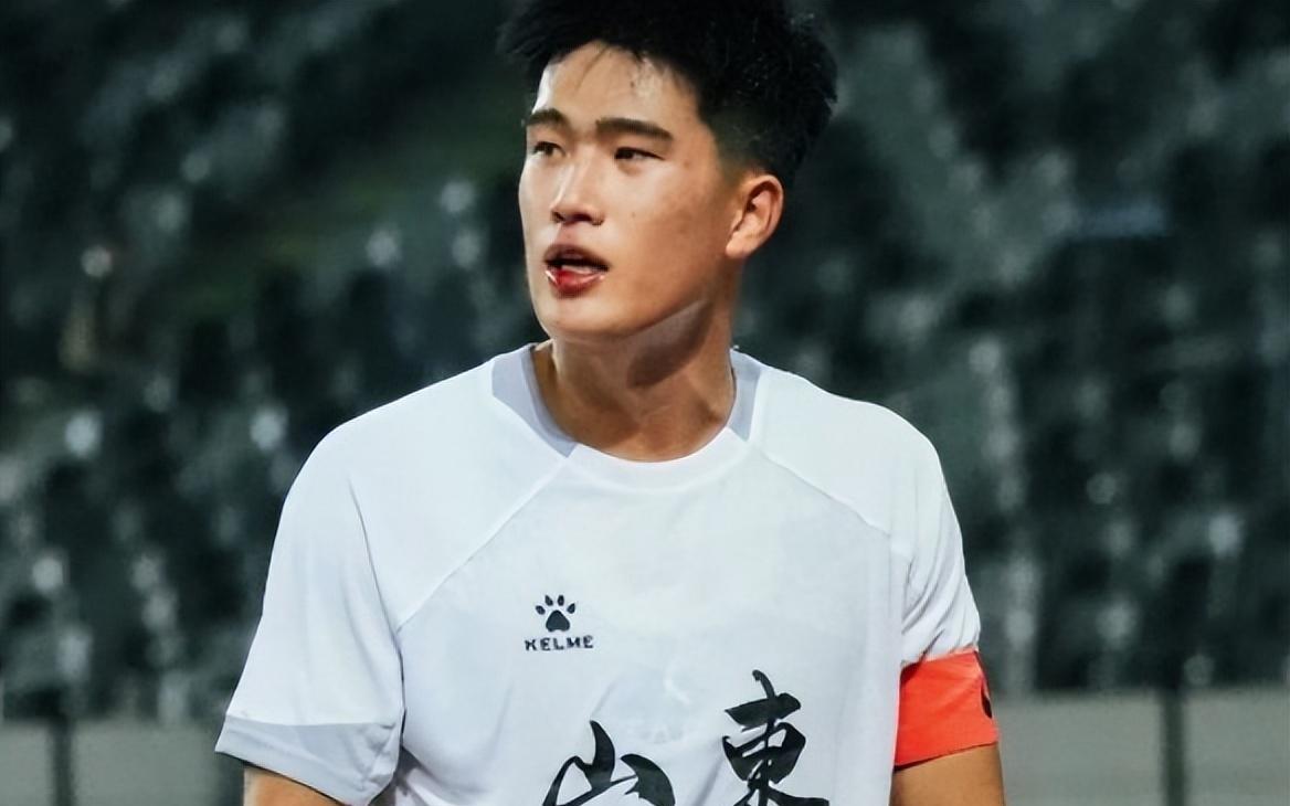 亚洲杯爆红，U23国足带刀后卫已成转