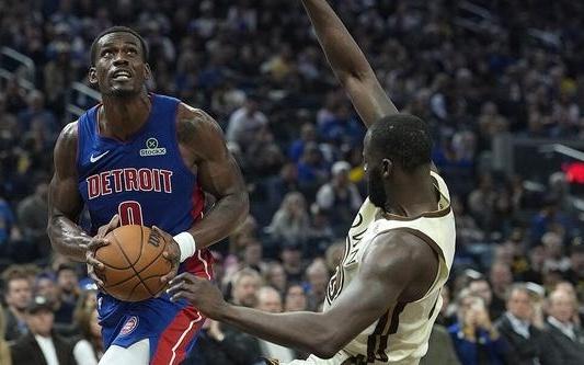 格林盛赞杜伦：他学会用自己的身体打球成为全明星我不会意外