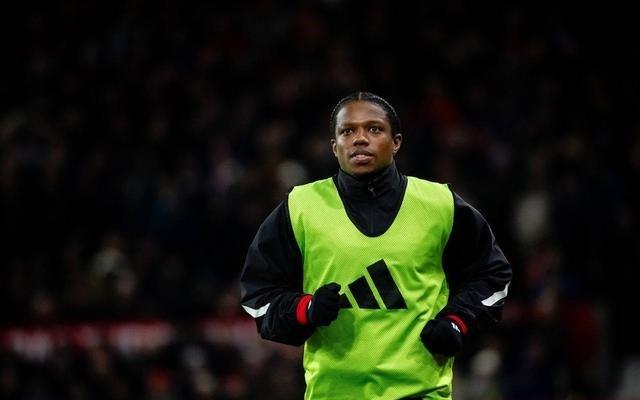 荷媒：马拉西亚本准备去土耳其，登机前被威尔科克斯致电拦下