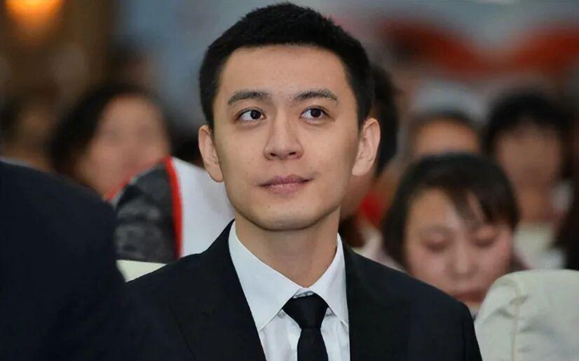 三连冠主帅转身离开，杨鸣辞职那一刻，辽篮的时代真的结束了吗