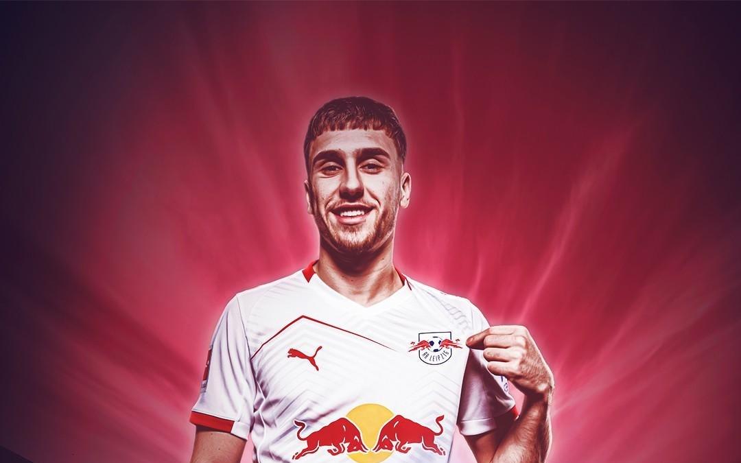 官方：布莱顿中场格鲁达租借加盟莱比