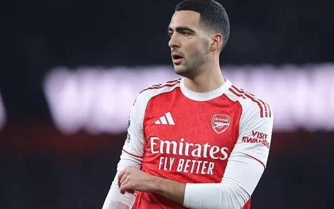 名记：阿森纳担心梅里诺因严重脚伤长期缺阵，他将去看专家