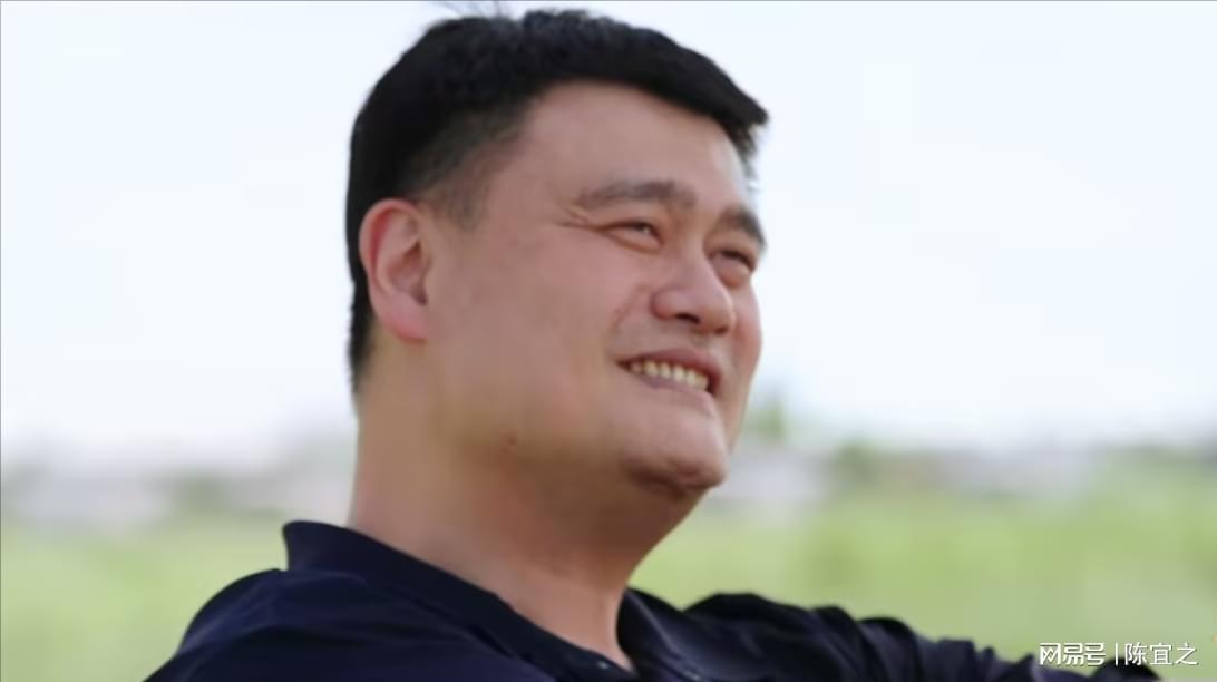 再次被姚明圈粉：从篮球中窥见人世与苍穹