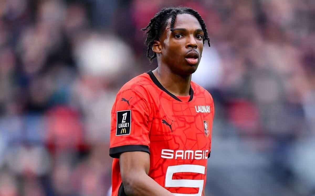 记者：利物浦仍担心截胡雅凯，正努力尽