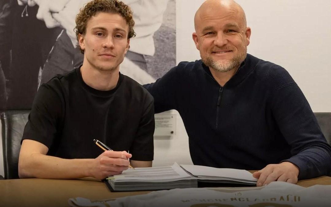 官方：门兴租借马尔默中场胡戈博林，含买断选项