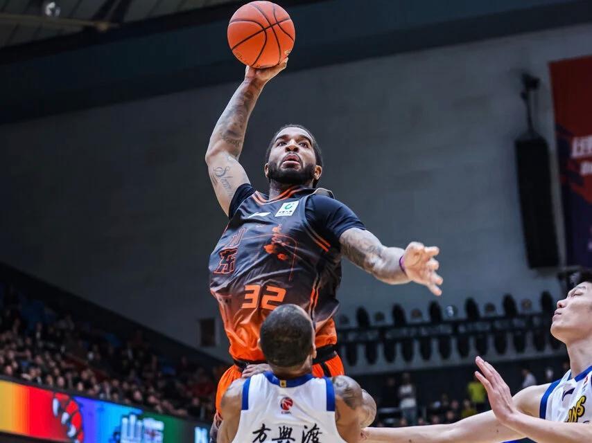 CBA全明星24人名单出炉，山东男篮两将入围，邱彪有望挂帅北区