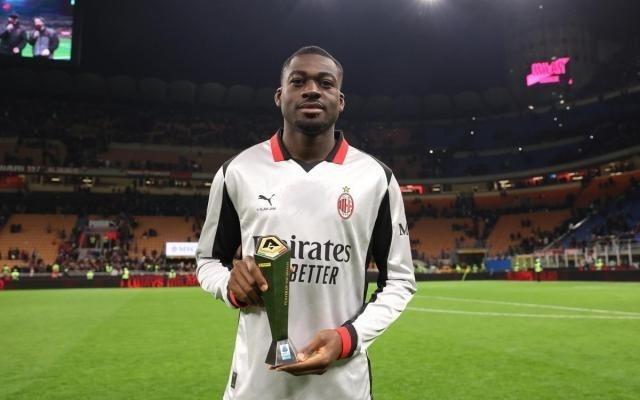 【复盘】米兰变阵擒牛,脚下绊蒜的“喜剧人”成为MVP