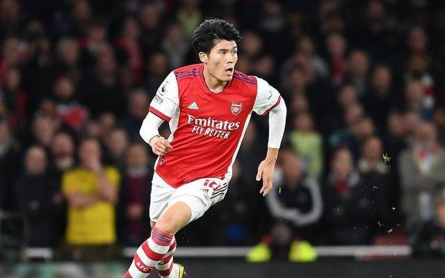 能单防萨拉赫的亚洲铁卫复出了，他正在冲击2026美加墨世界杯！