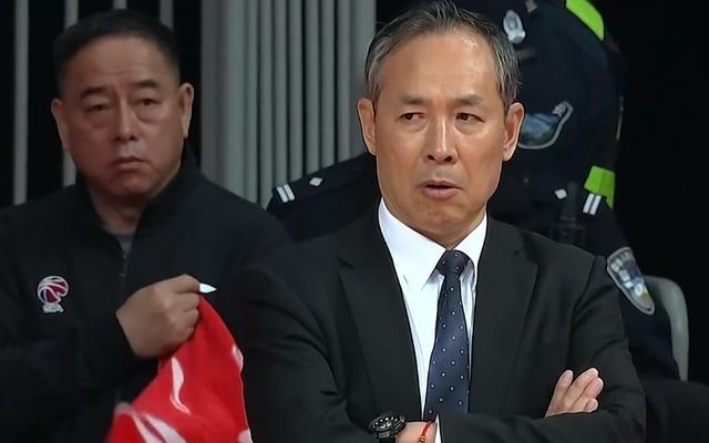 许利民：比赛输了属于正常范围内，出现