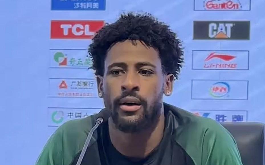 这下领教了！布罗金顿：CBA的身体对抗