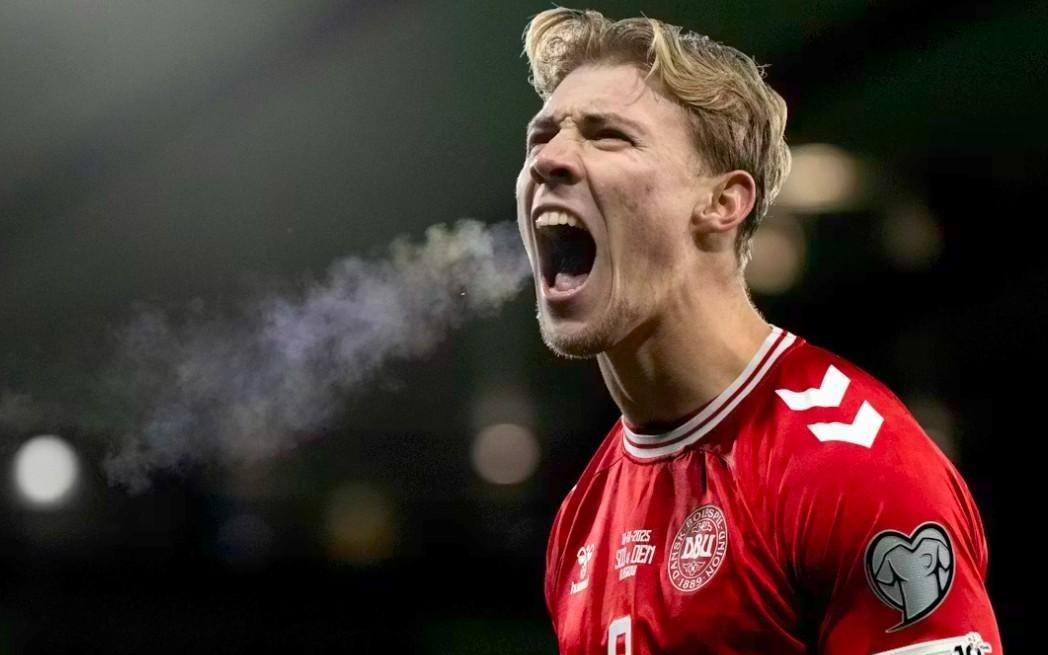 霍伊伦：在那不勒斯找回了踢球乐趣没