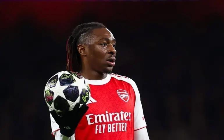 TA：埃泽因小腿受伤预计缺阵至少一个月