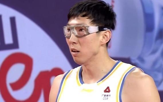 CBA排名：上海11连胜初露冠军相北京