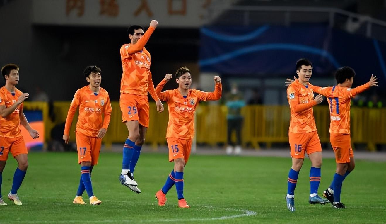 鲁能新赛季两个位置需要补强，韩鹏或许早有心仪人选，值得期待