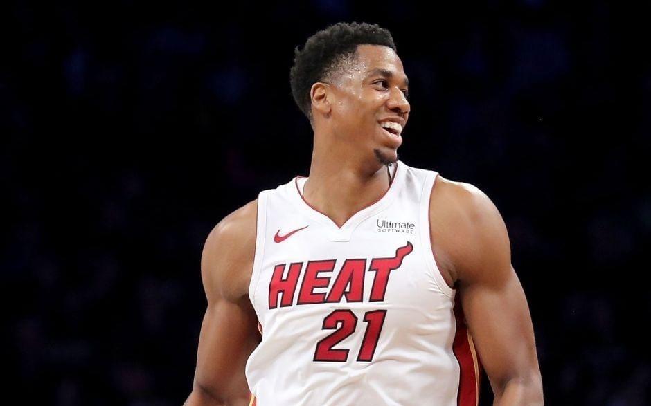 碾压广东广厦,辽宁队被偷家,上海队再次重磅签约,冠军要稳了