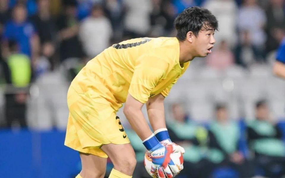 曝云南玉昆将签鲍亚雄！冬窗锁定7大强援，目标3年晋级亚冠