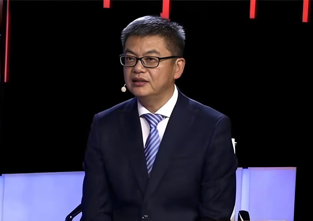 输韩国4分!苏群中肯点评,指出了中国男篮输球的主要原因