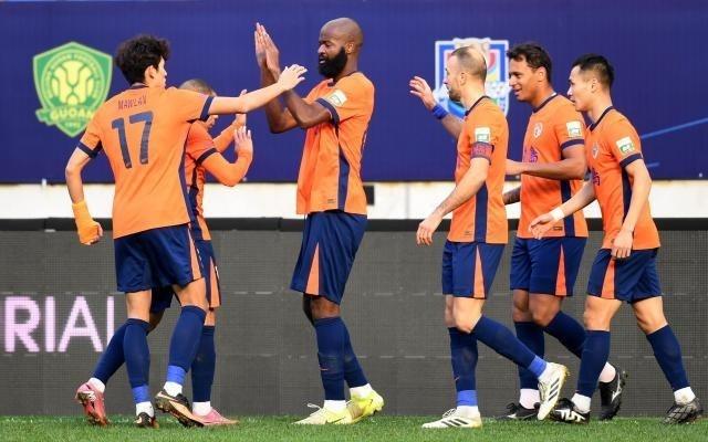 【2025中超总结之青岛海牛】求发展却成艰难保级