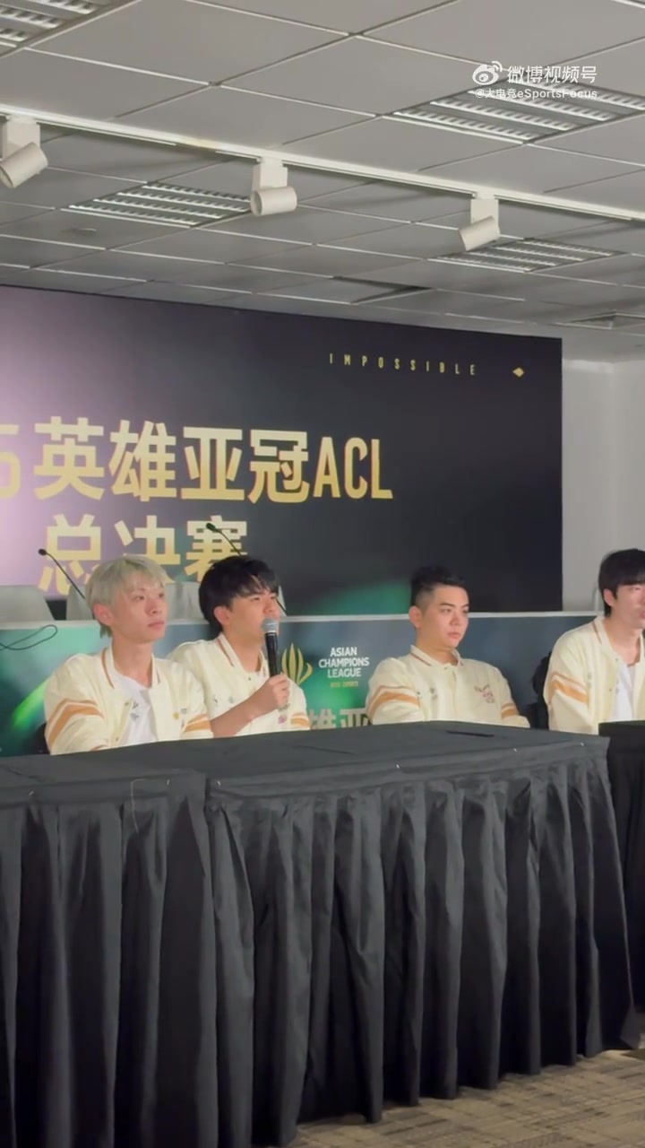 还是要避嫌的！Lwx：联赛跟我没关系我又没在打！