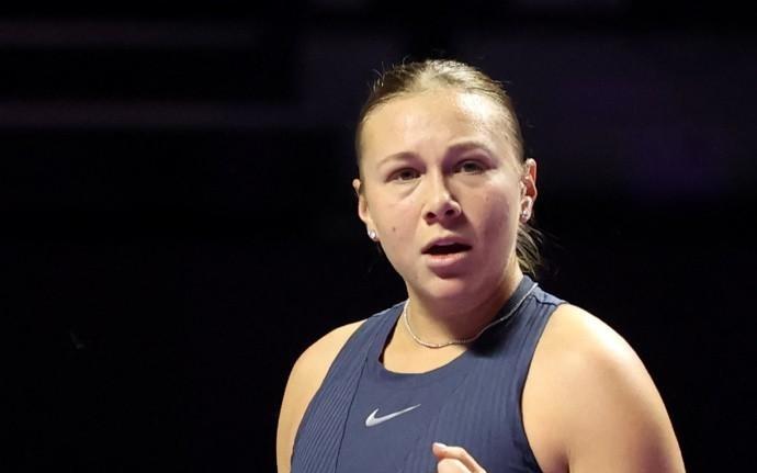 阿尼西莫娃21逆转斯瓦泰克，后者无缘