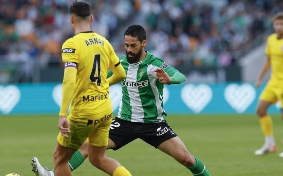 西甲一夜三重奏:老将圆梦、红牌争议、乌龙绝杀全上演!