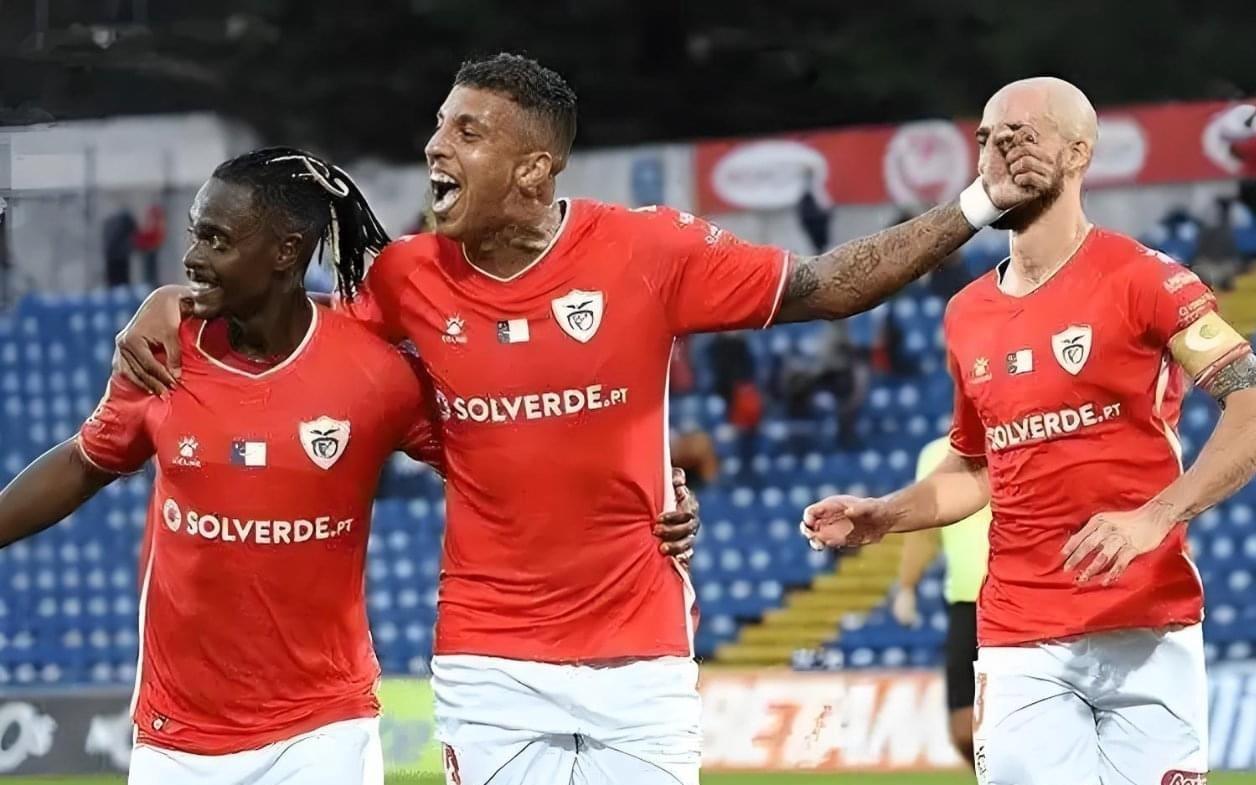 中后場全換！泰山300萬歐瞄準(zhǔn)兩大強援，克雷桑密友成頭號目標(biāo)