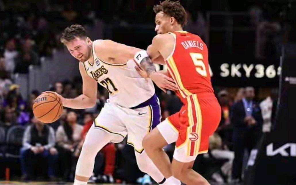 NBA常规赛老鹰122102湖人湖人五连胜遭终结