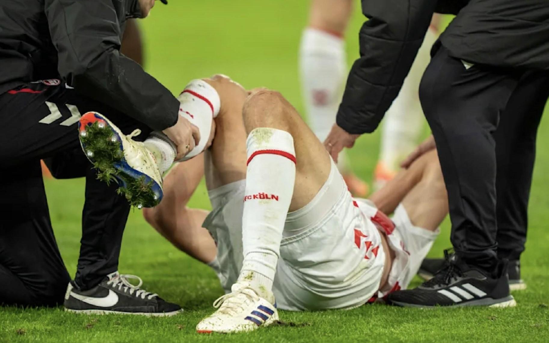 在对阵多特时科隆球员许伯斯右膝重伤,预计将伤缺数月