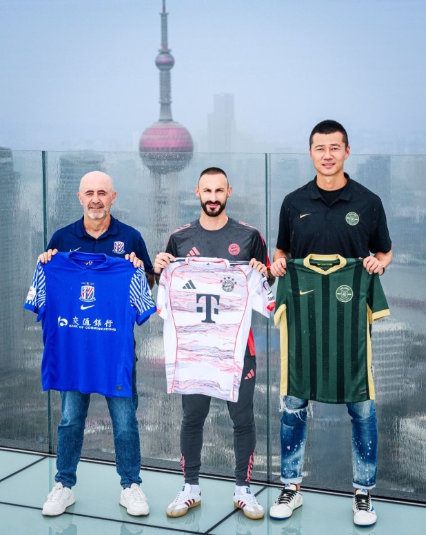 拜仁官方：拜仁世界队将交手申花U19&浙江U20，三队互换球衣