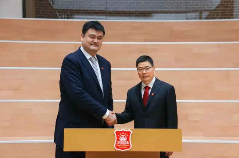 郭振明表扬姚明