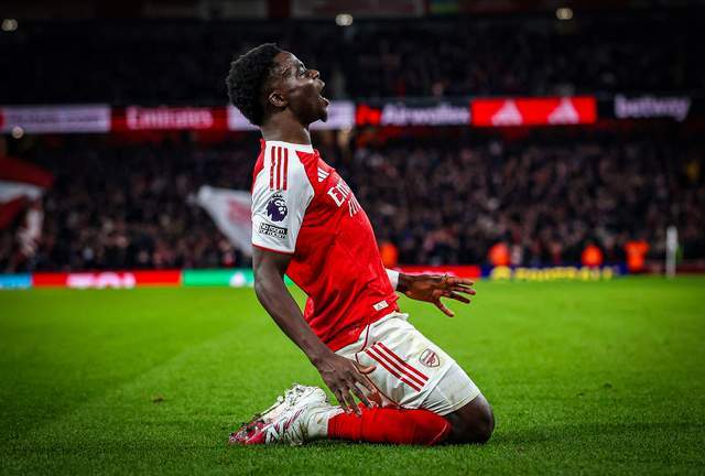 20!1.4亿巨头建功,阿森纳豪取18场不败,曼城空欢喜一场