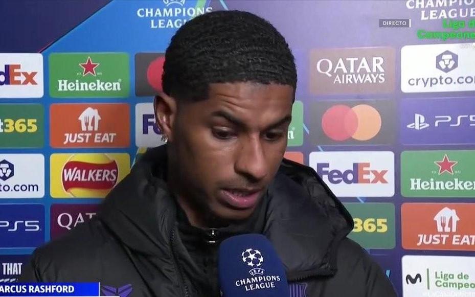 拉什福德:少打一人后我们试图加强控球,但总是被断球