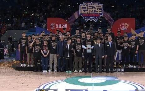 CBA欲与FIBA接轨改为单节10分钟引热议球迷评论接近一边倒