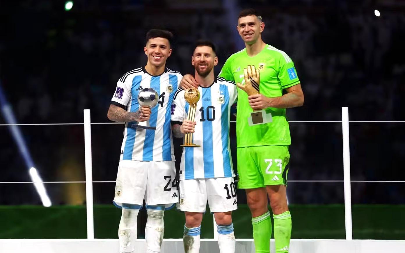 恩佐：很自豪能赢得世界杯，梅西是有史