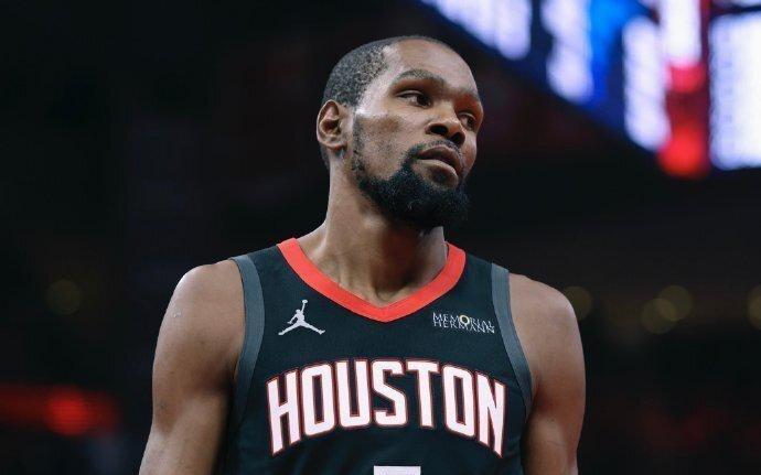 杜兰特母亲：儿子效力火箭很开心没看到他与球队状态有多好吗