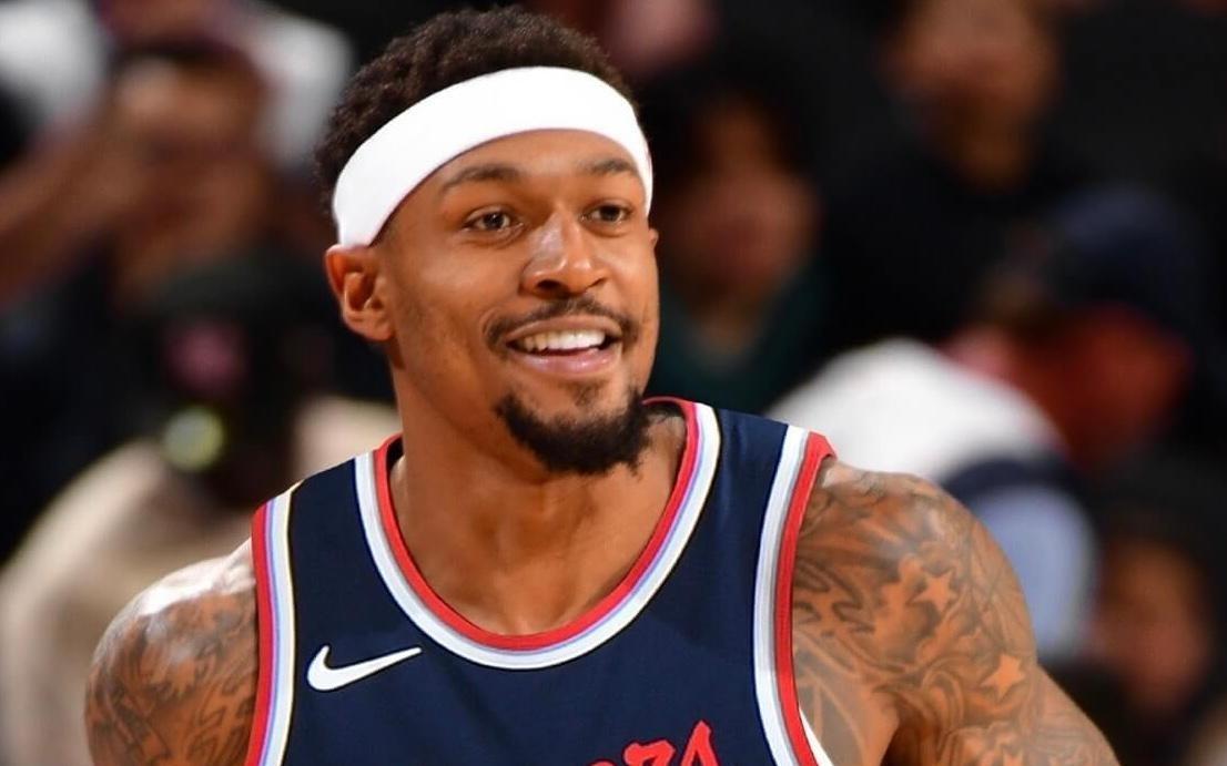 快船队记:比尔将在明天对阵鹈鹕的比赛中复出