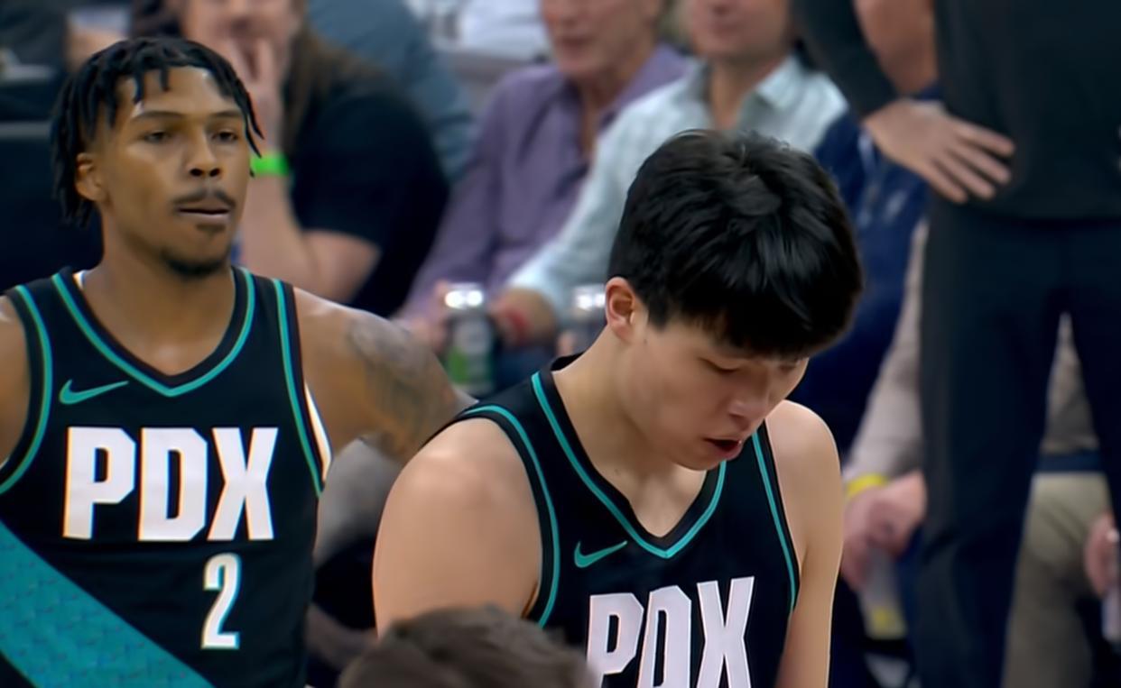 完爆克林根!杨瀚森狂轰生涯最强一战,开拓者换帅进入倒计时