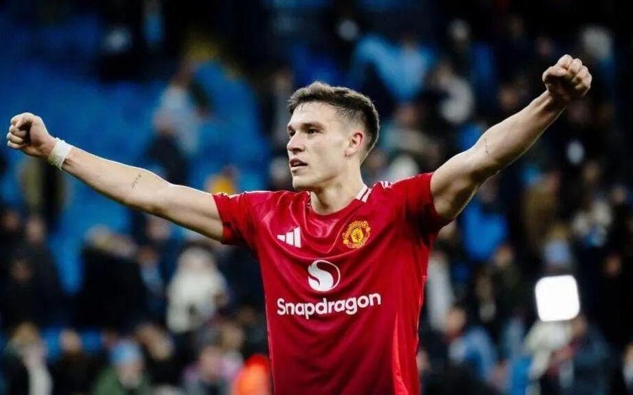 鲁尼：曼联不需要中场，他们需要改朝换