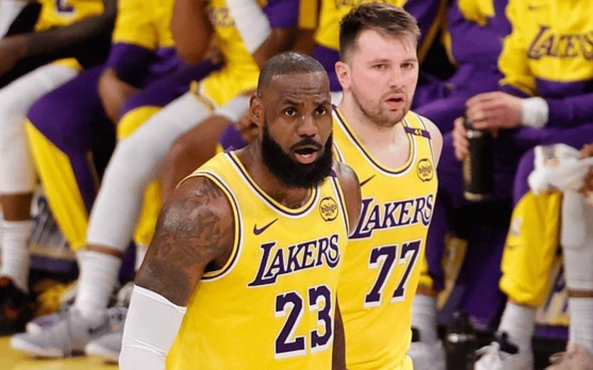 仅一夜!文班亚马重伤,周最佳球员诞生!NBA要大变天了