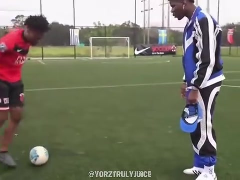 你秀呢！名場面：博格巴現(xiàn)場教學(xué)甲亢哥！