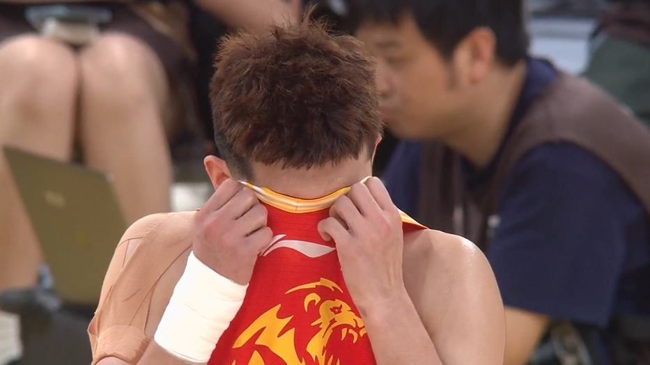 师何工孙铭徽15投2中！拿到5分6板5助3失误4犯规